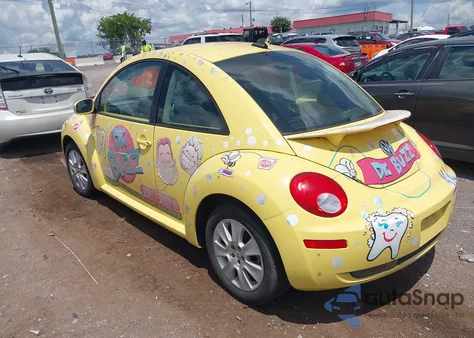 2009 Volkswagen New Beetle 2.5L из США, поврежденный, VIN 3VWRW31C89M511771